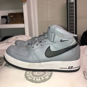 Men’s Nike Air Force 1 Mid Casual Shoes
